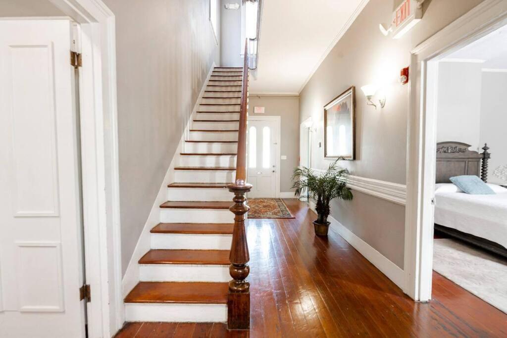 Agatha'S Historic Home Free Parking Wi-Fi Deck Mobile Extérieur photo